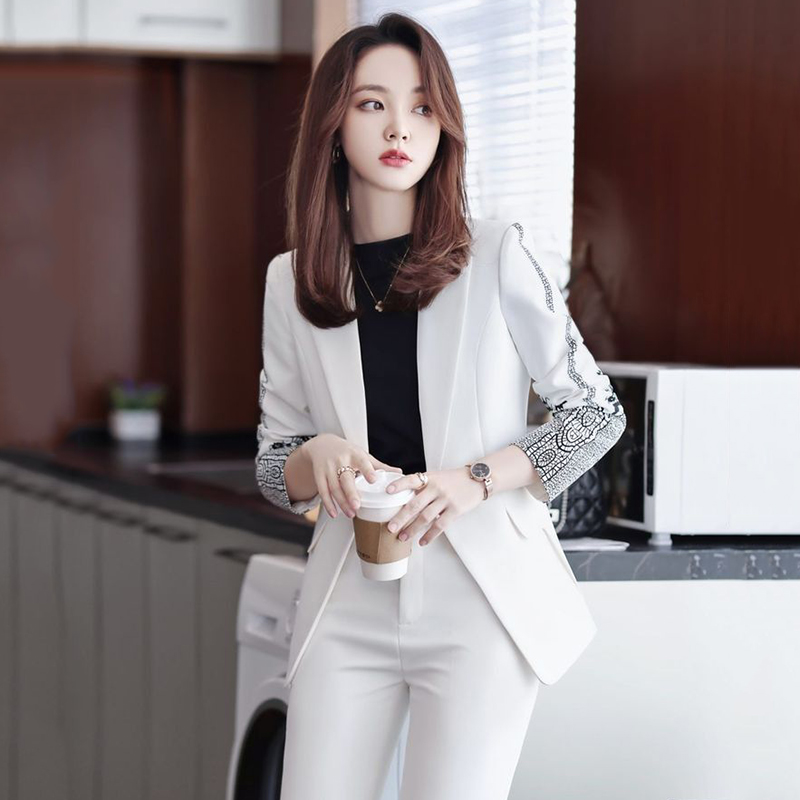 banner-suit-moon-fashion-ads